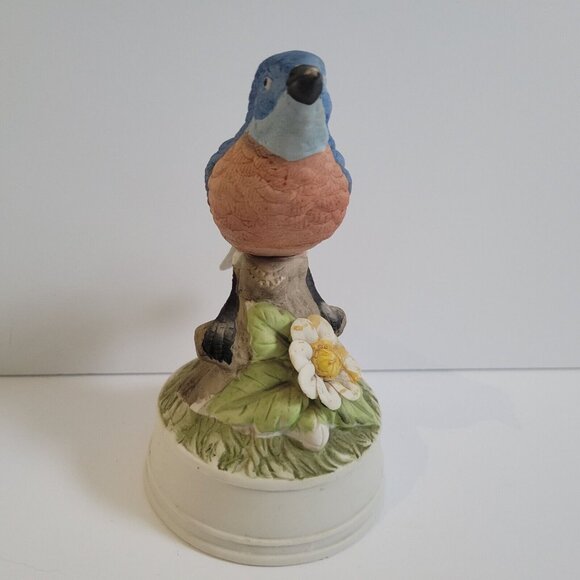 Mann 1982 Robin Bird with Flowers Music Box Milano Porcelain Vintage - Picture 4 of 9